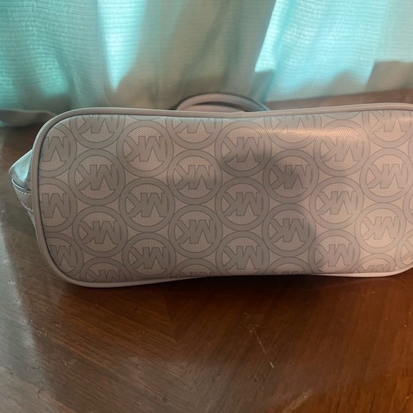 Michael Kors Jodie Small Tote in light blue - Picture 5 of 6